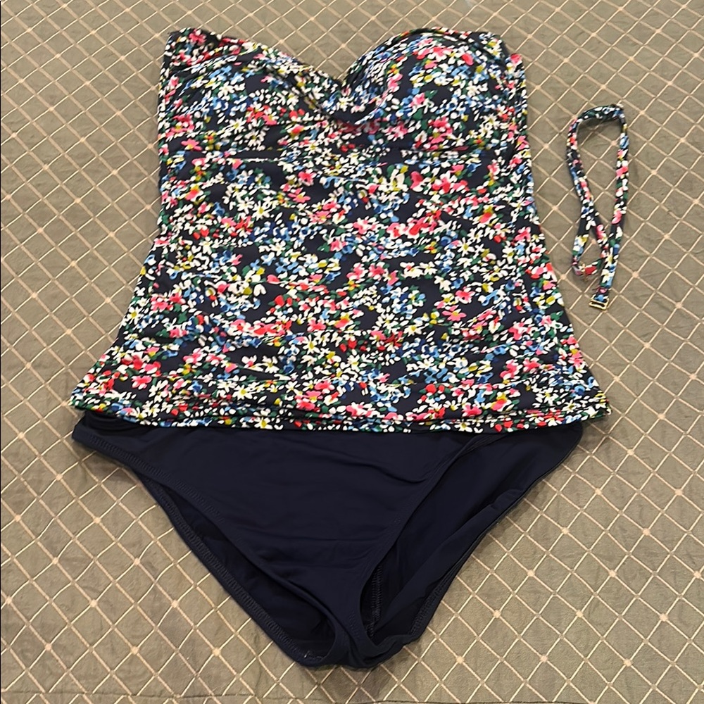 Floral Strapless Tankini Top & Bottoms by Anne Cole